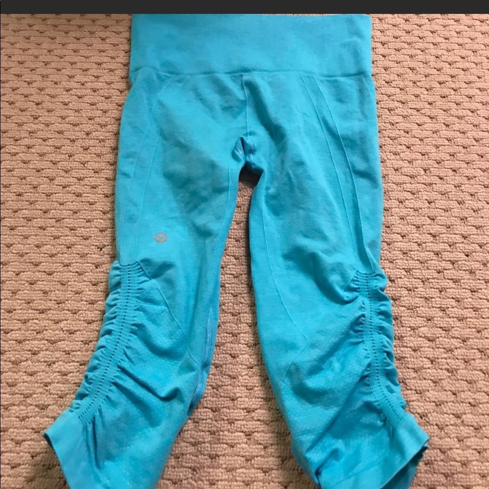 Lululemon crops